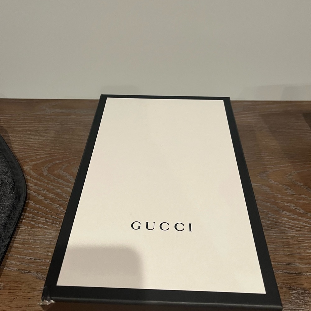 GUCCI WOMEN'S ACE SNEAKER WITH BEE - Picture 3 of 5